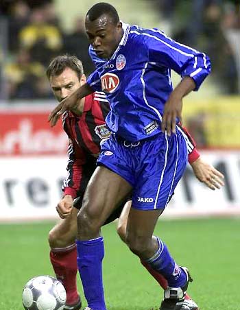 “桃花跑”贵阳开赛 数千名跑者共赴桃源之约3-22 18：27.